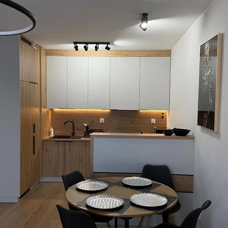 Skarbowa 1a Lux 4 & Parking Апартаменты