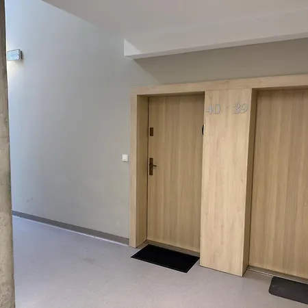 Skarbowa 1a Lux 4 & Parking Апартаменты *