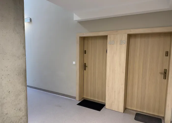 Skarbowa 1a Lux 4 & Parking شقة *