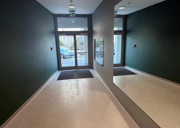 Skarbowa 1a Lux 4 & Parking شقة ليشنو